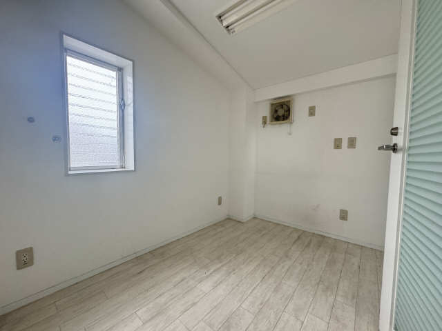 作業スペース　室内